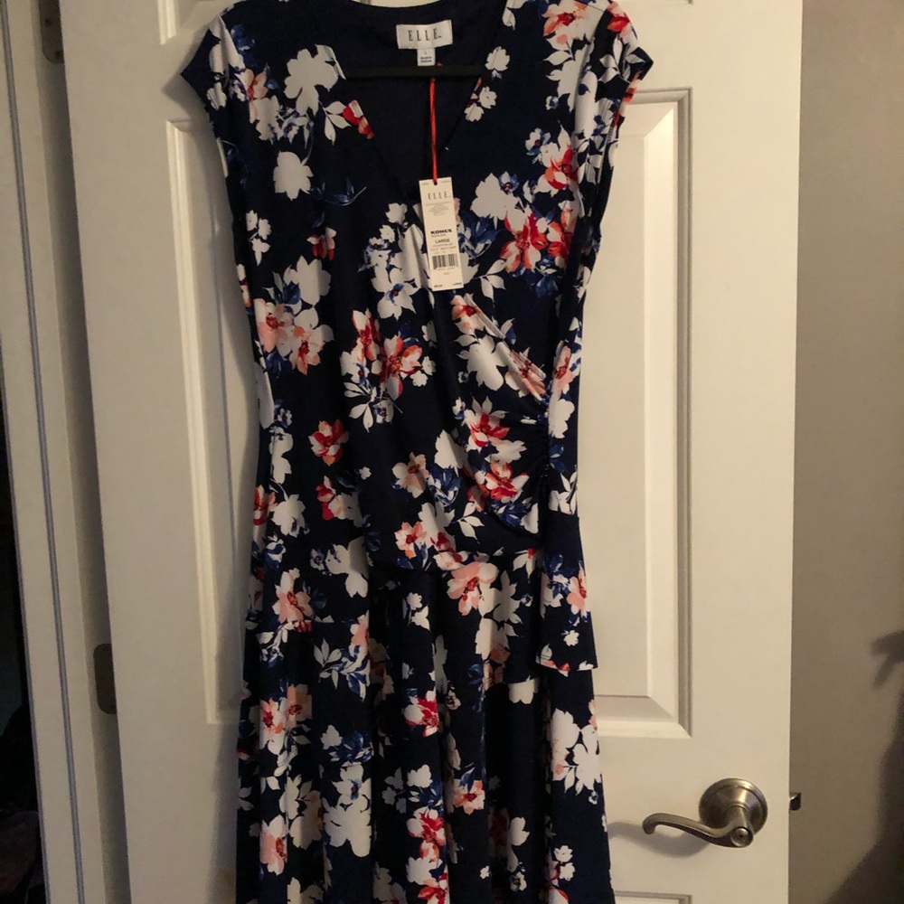 Elle Figure Flattering Navy Floral Dress